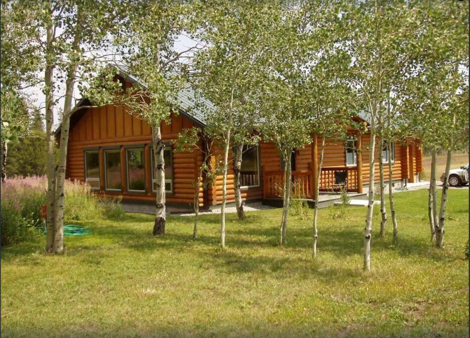 Lazy Fox Cabin West Yellowstone Extérieur photo