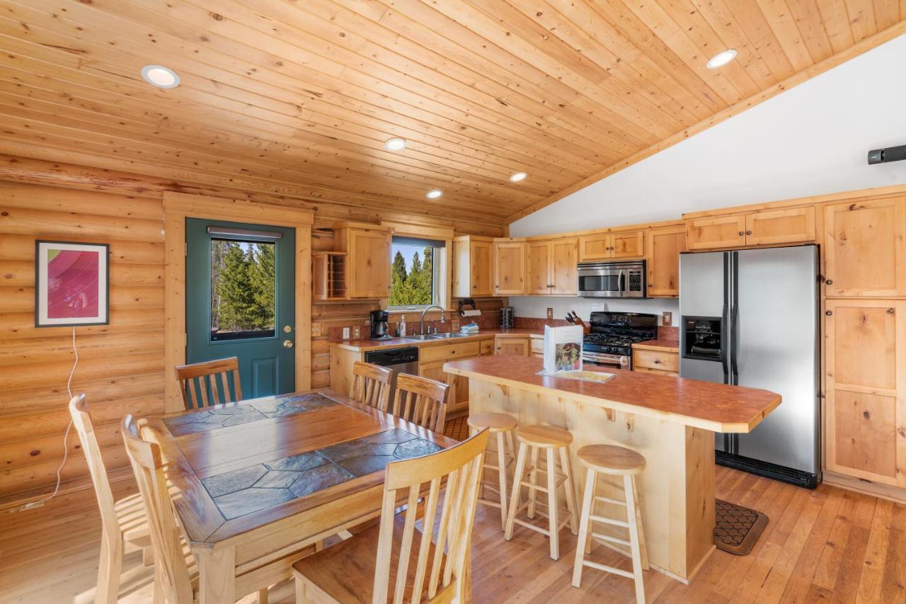 Lazy Fox Cabin West Yellowstone Extérieur photo