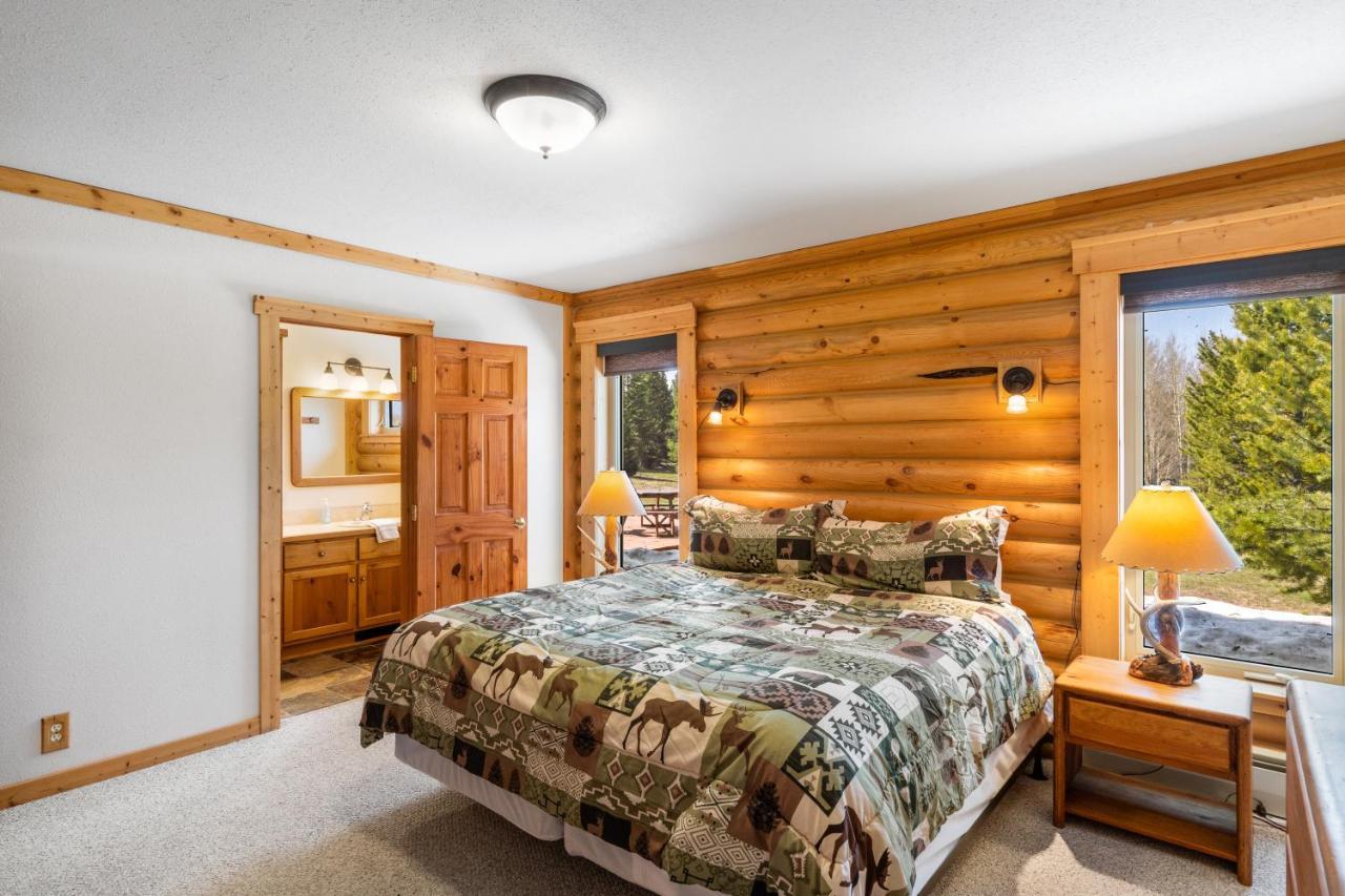 Lazy Fox Cabin West Yellowstone Extérieur photo